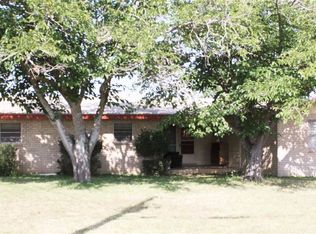 717 Manor St, Tow, TX 78672