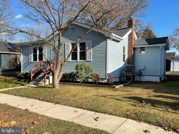 289 C St, Penns Grove, NJ 08069