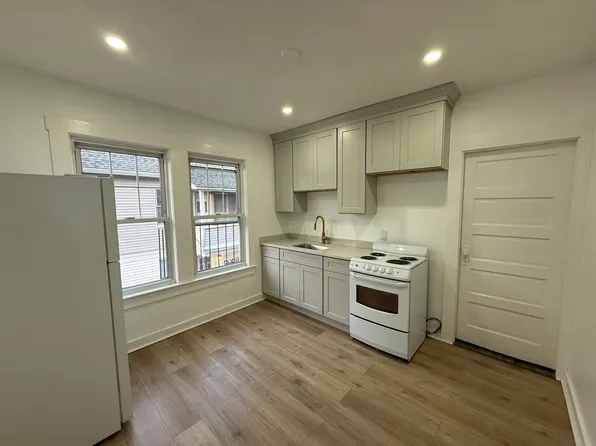 23 Plymouth St #2, Methuen, MA 01844