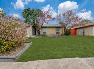 702 Brian Dr, Grand Prairie, TX 75052