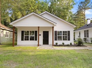 500 W 1st St, Kenly, NC 27542