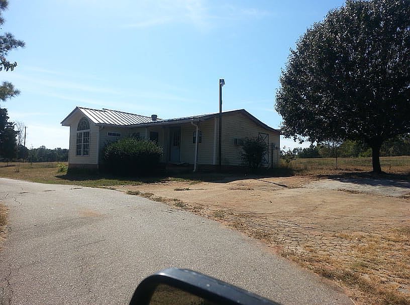 2nd image of 3756 Highway 106 N
