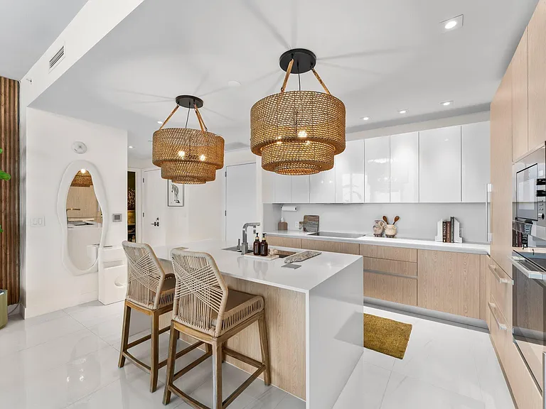 3100 N Ocean Dr #H-1006 — Photo 2