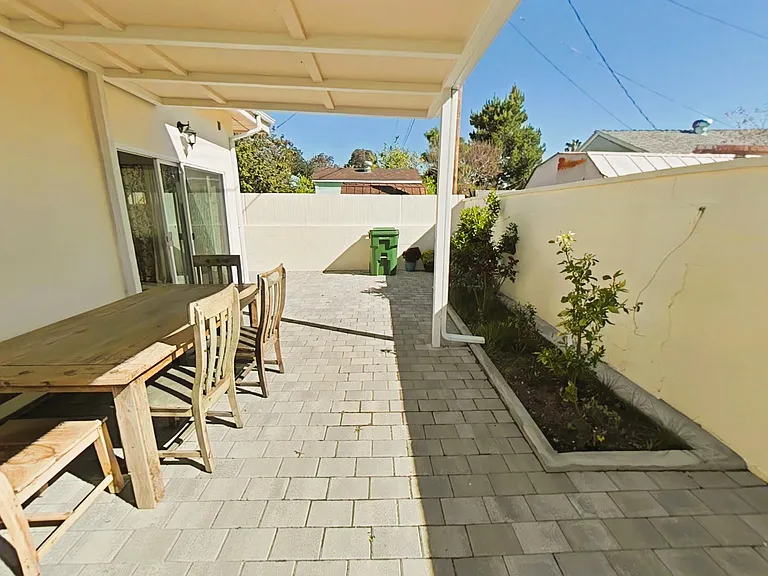8220 Ben Ave — Photo 12