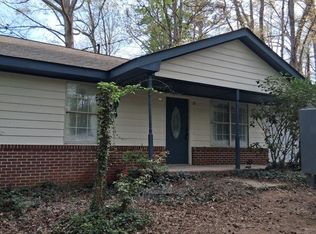 408 Meadowbrook Dr, McDonough, GA
