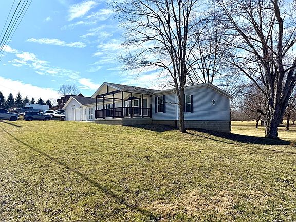 3rd image of 3061 Cattail Rd