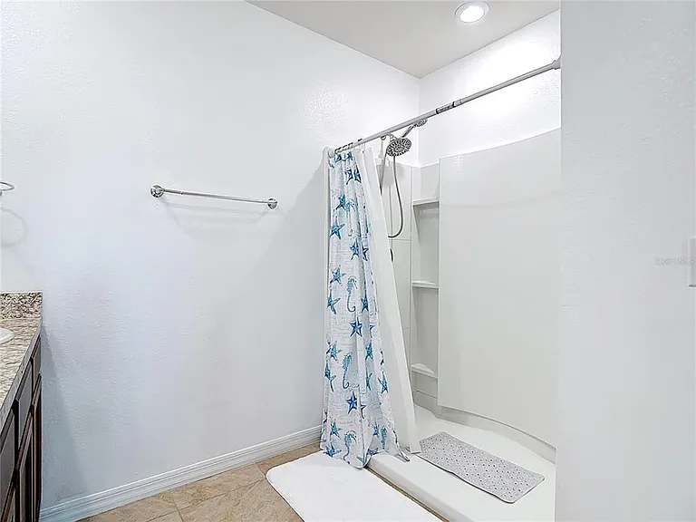 241 Meadowbrook Blvd — Photo 20