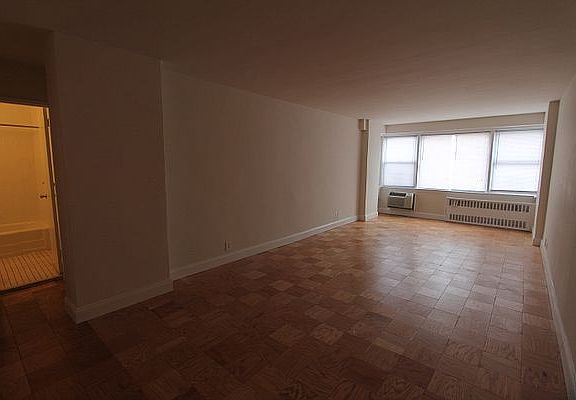2nd image of 183-11 Hillside Ave #9D