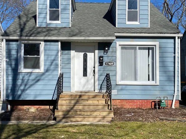 17409 Mapleboro Rd, Maple Heights, OH 44137