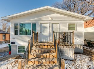904 N 13th St, Bismarck, ND 58501
