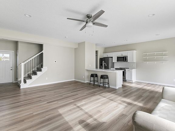 4th image of 265 Amberwood Dr
