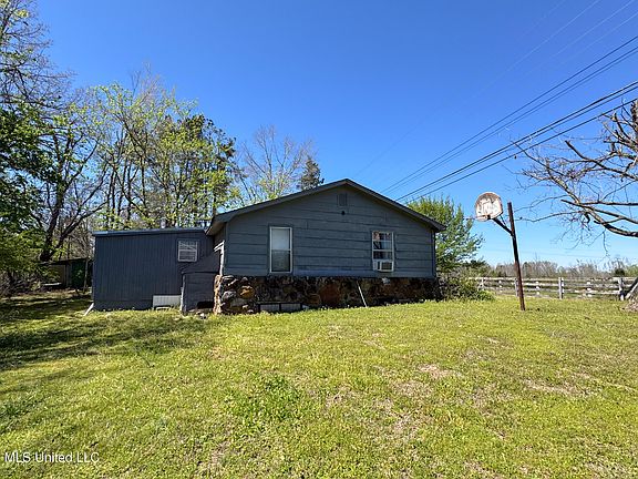 3rd image of 10650 Highway 72