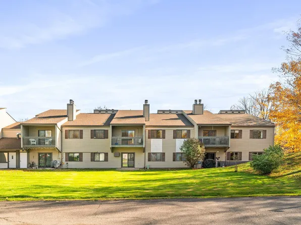 20 Village Dr #202, Proctor, MN 55810
