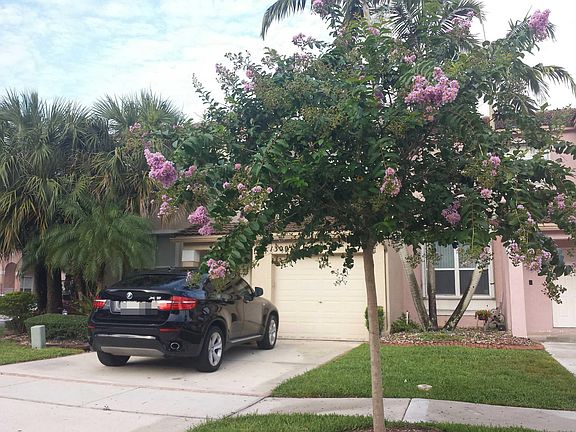 4th image of 1300 NW 154th Ave