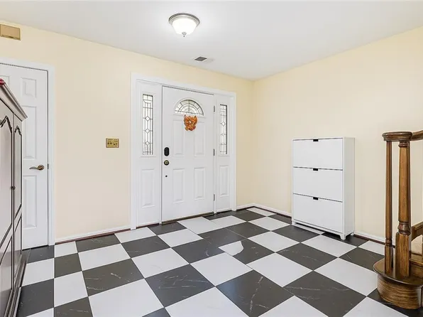 70 Figurea Avenue image 5 of 23