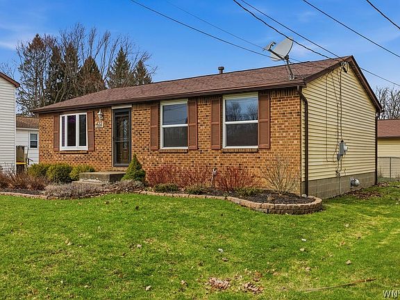 2nd image of 422 Rowley Rd