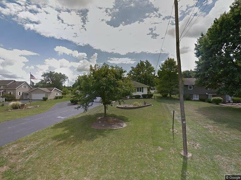 1st image of 664 E Spayth St