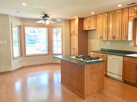 5th image of 14331 Kenneth Ave