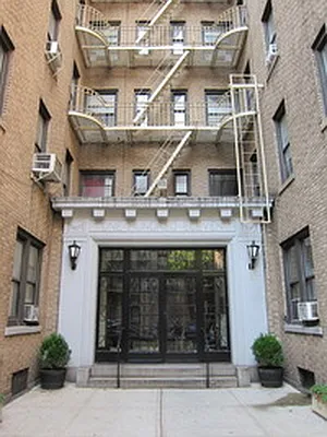 Rented by B Gans Management | media 14