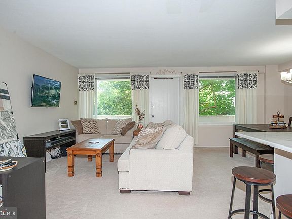 5th image of 4501 Arlington Blvd APT 222
