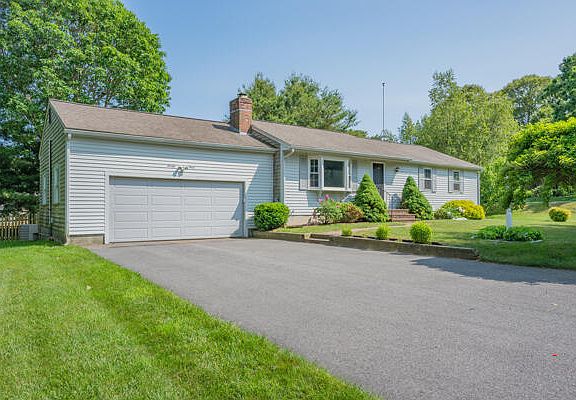 2nd image of 23 Cromwell Drive