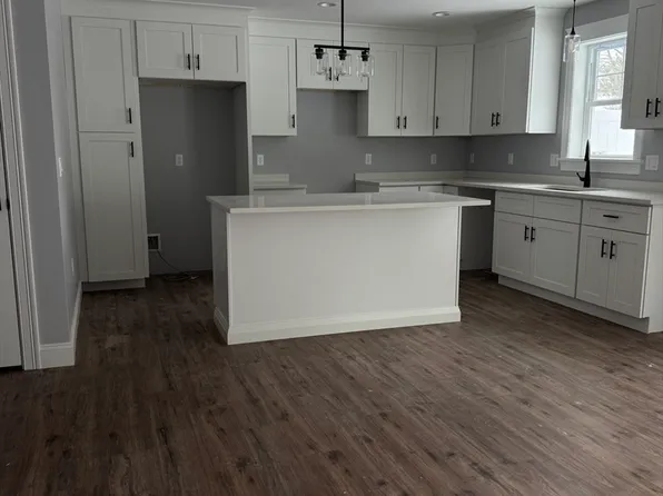 321 Winthrop St #107, Taunton, MA 02780