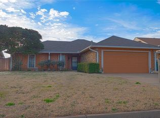 3813 Windscape Ct, Oklahoma City, OK 73179