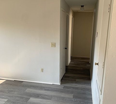 3rd image of 9519 Pembridge Ct