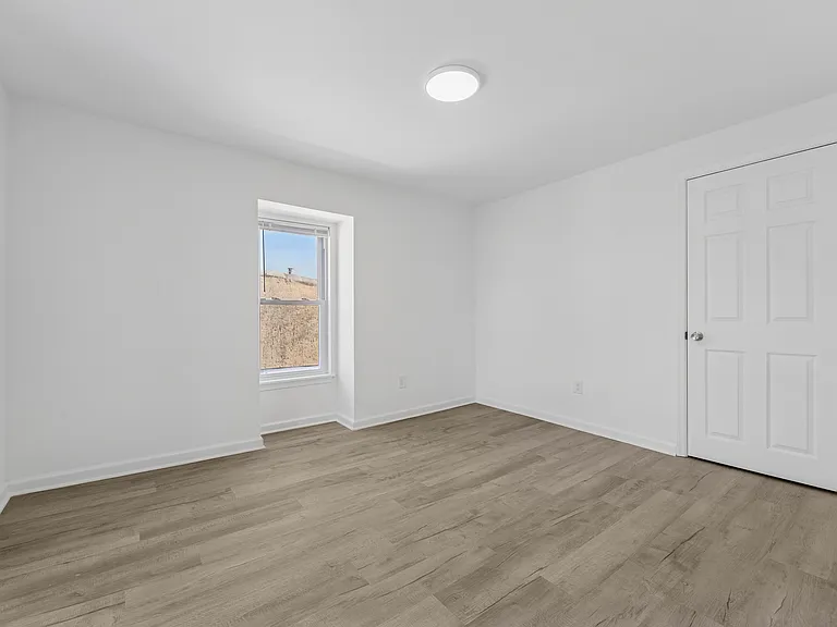 127 W Seymour St #1 — Photo 5