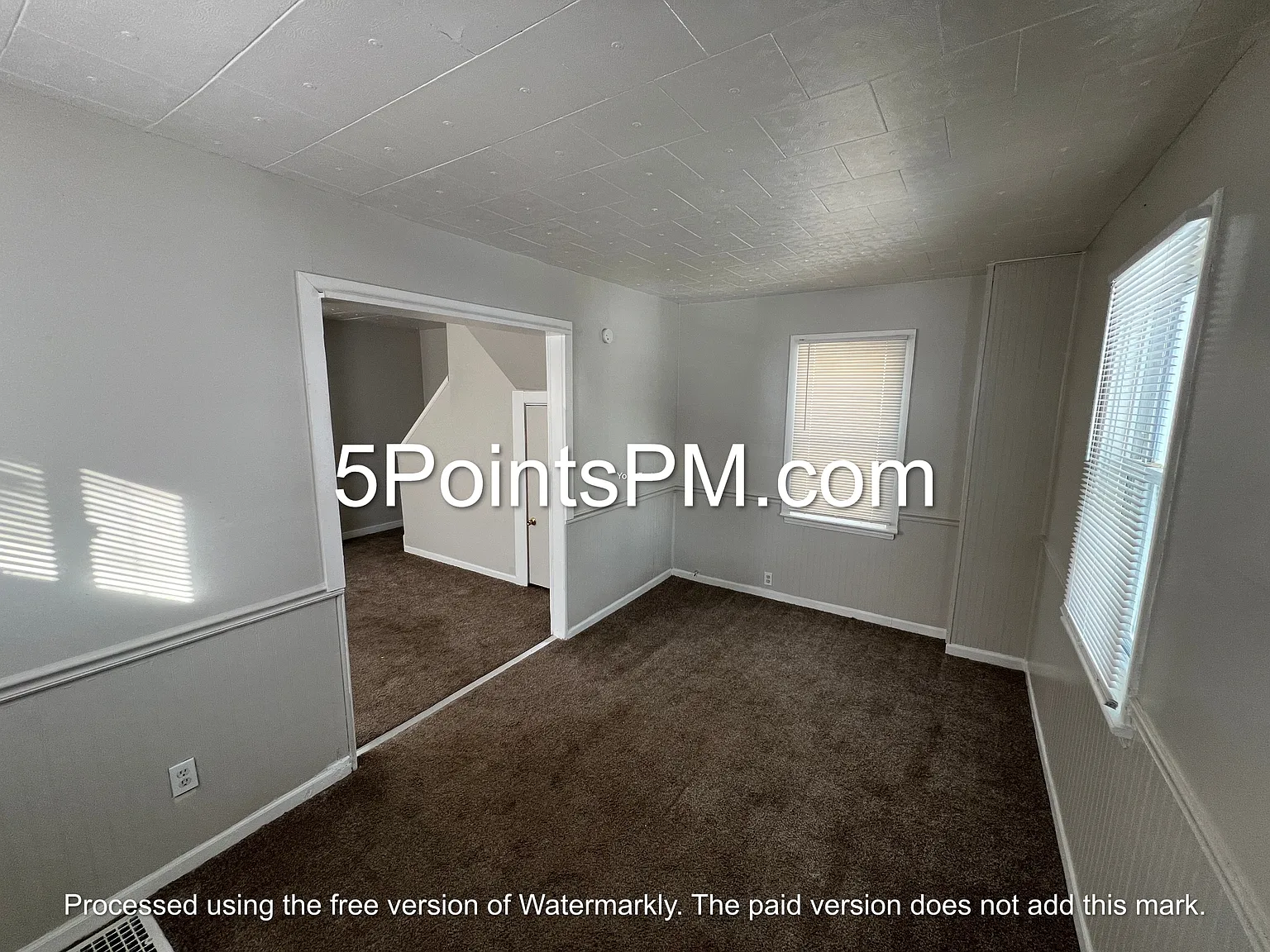 7805 Bancroft Avenue - 1 — Photo 4
