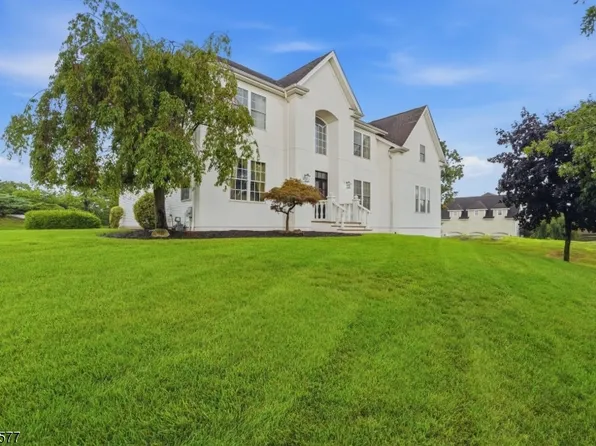 78 Ridge Rd, North Haledon Boro, NJ 07508