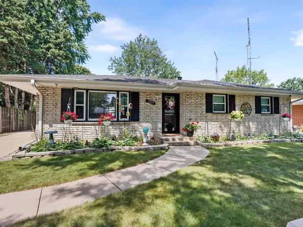 2805 Concordia Dr, Rockford, IL 61109