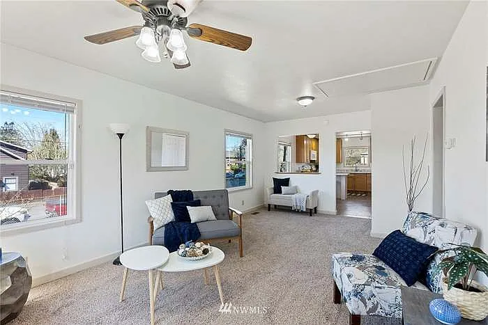 2 bed, 1120 sqft, $2,300 — Photo 3