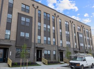2606B W Peninsula Dr #B, Baltimore, MD 21230
