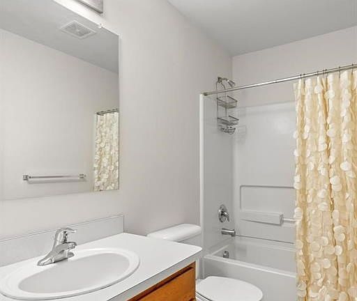 5th image of 47675 Ormskirk Dr #212