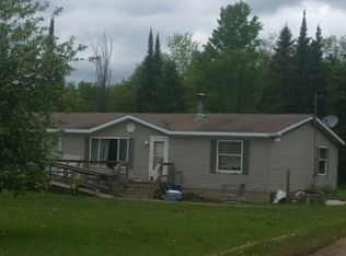 W7908 Elmers Ln, Vulcan, MI 49892