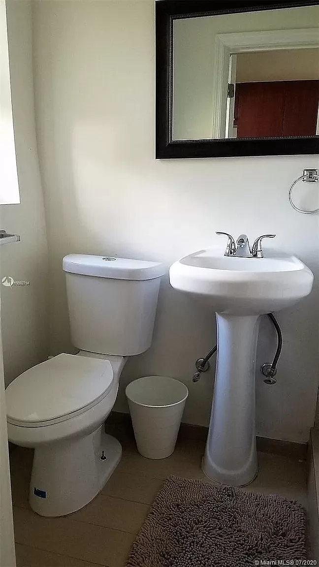Studio, 250 sqft, $1,150 — Photo 3