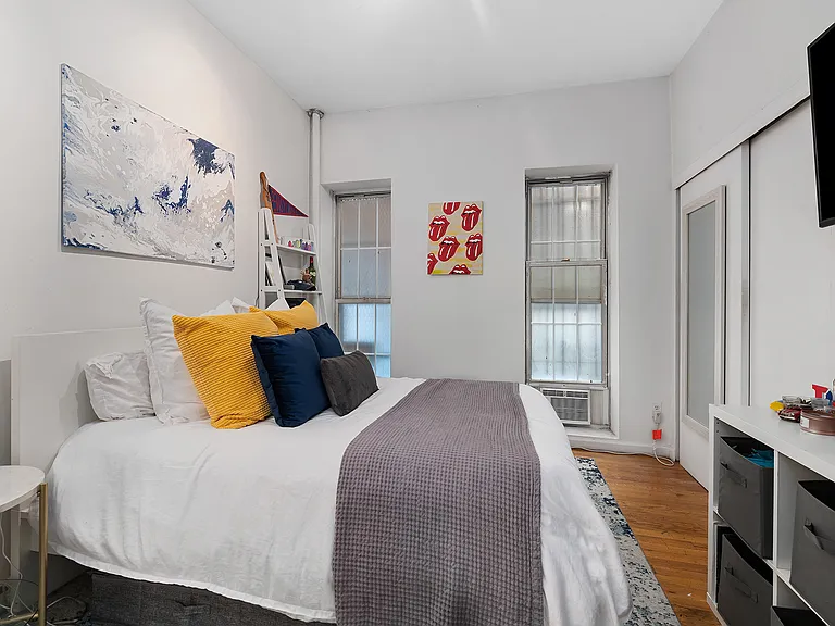 220 Sullivan St #1B — Photo 7