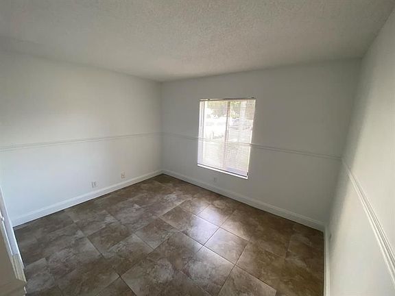 5th image of 1107 Green Pine Blvd APT A1