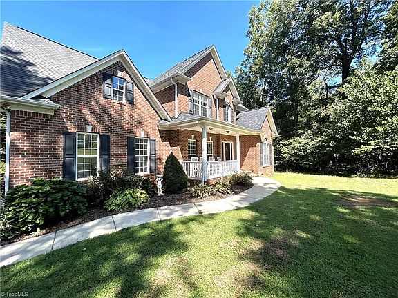 2nd image of 1333 Plantation Ct