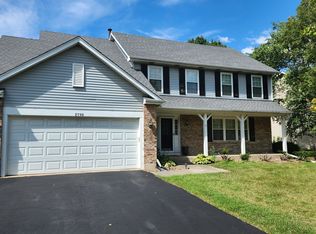 2790 Carriage Way, Aurora, IL 60504