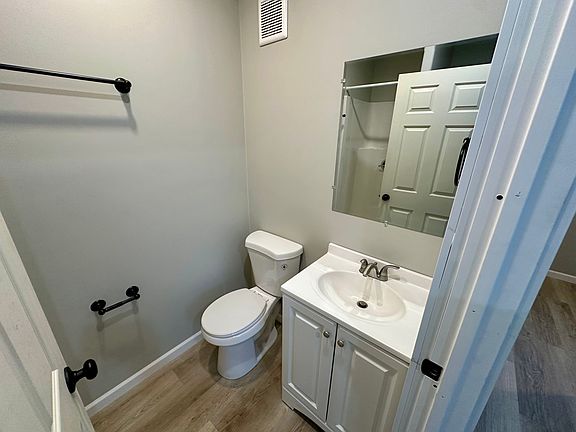 5th image of 813 Juniper Dr