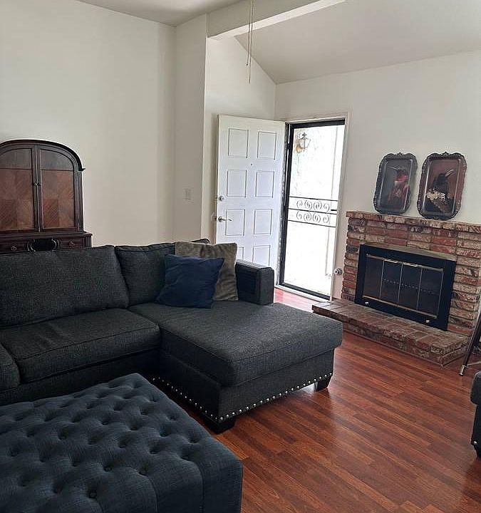 1st image of 105 Surrey Way