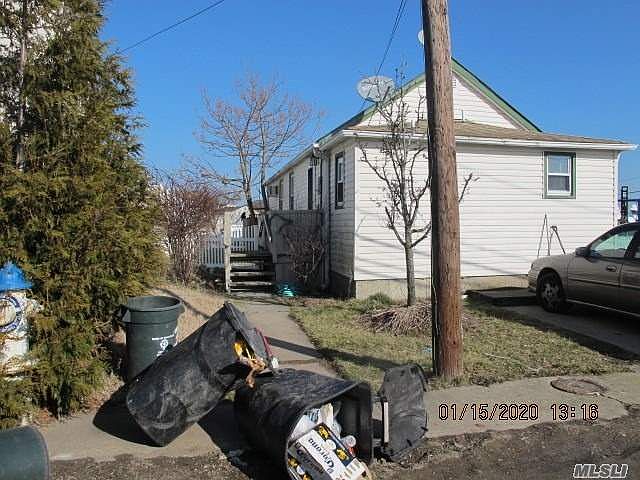 2nd image of 3519 Bay Pl