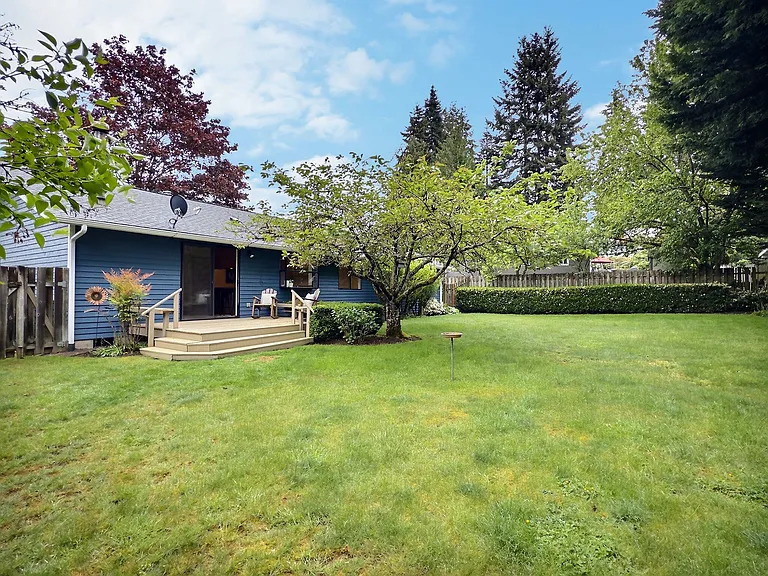 3910 Maple Rd — Photo 27