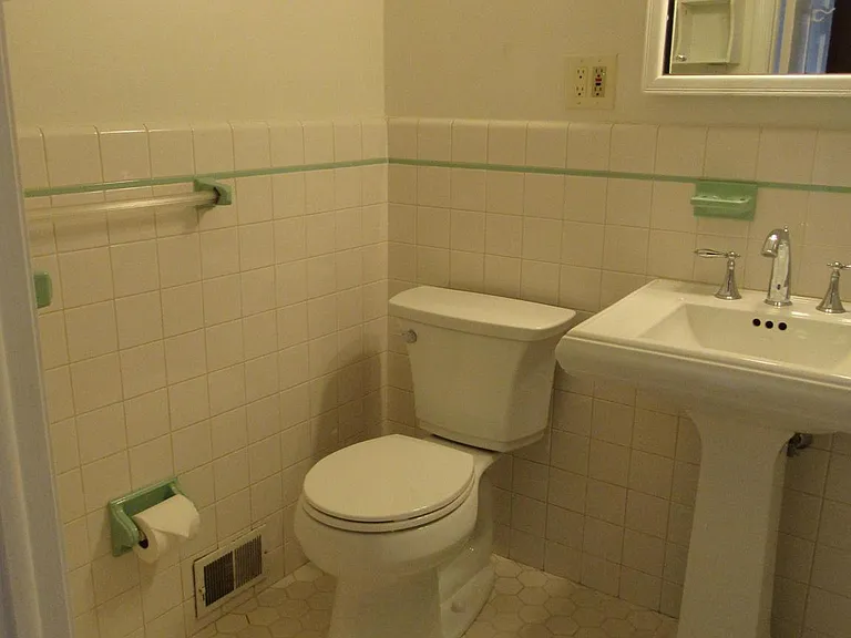 419 S Quince St — Photo 24