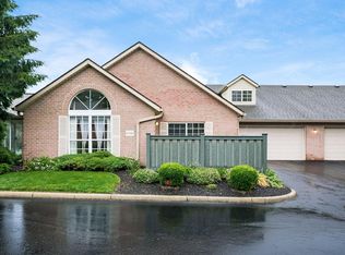 6046 Blendon Chase Dr, Westerville, OH 43081