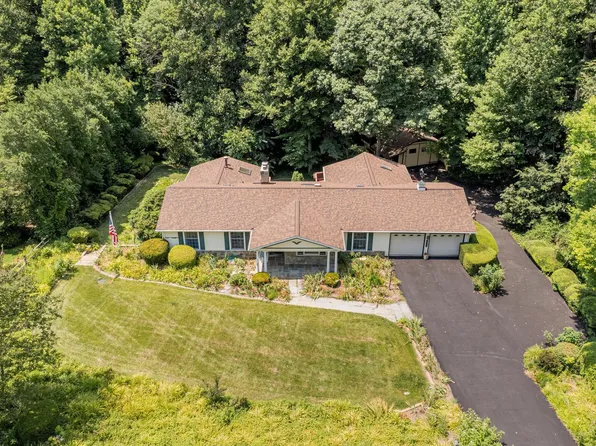 5112 Forsgate Pl, Fairfax, VA 22030