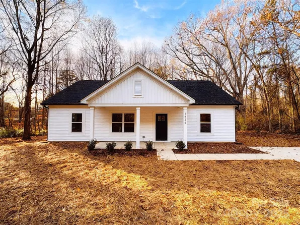 1426 Harris St, Statesville, NC 28677