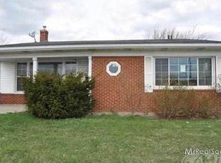 17953 E Thirteen Mile Rd, Fraser, MI 48026